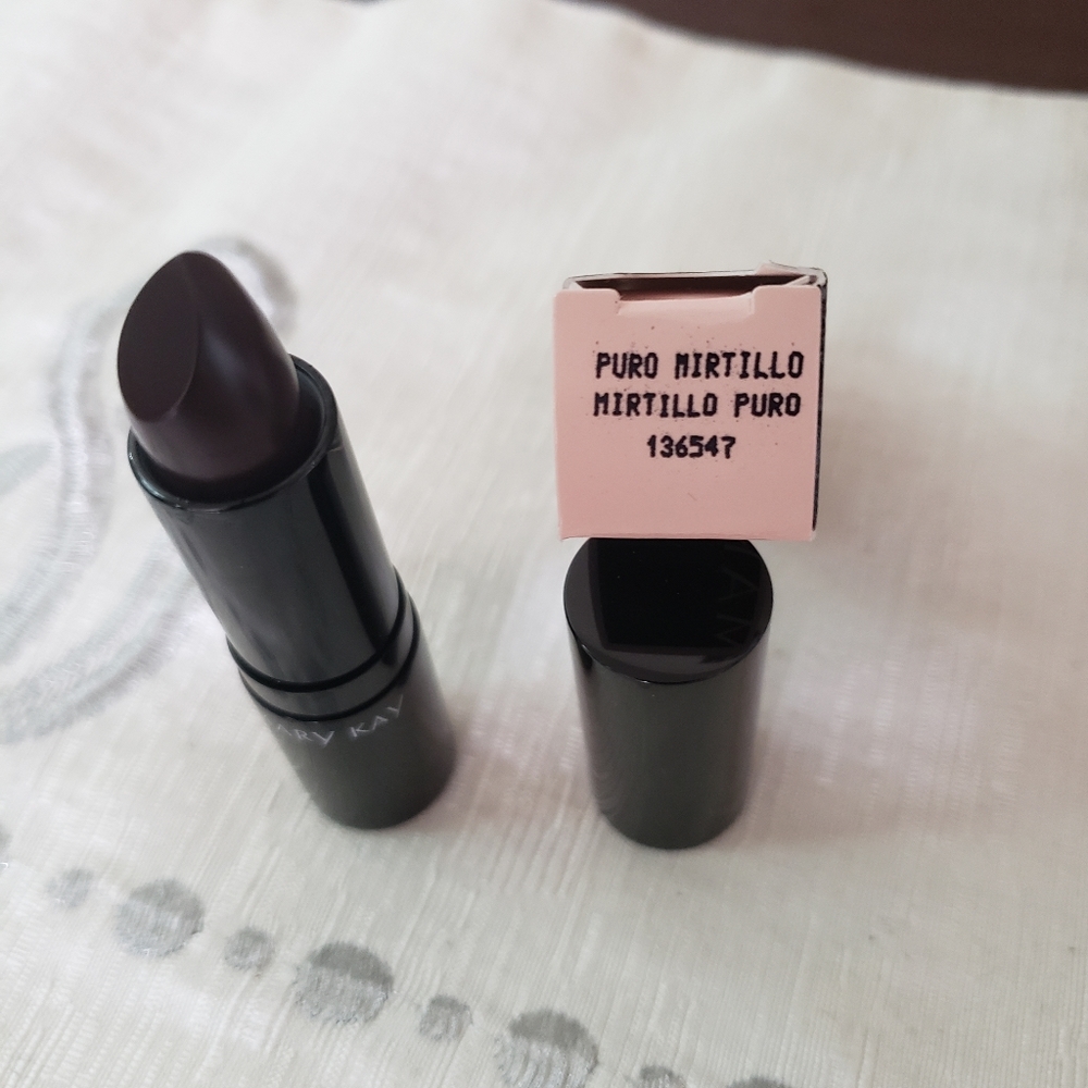 lipstick - Picture 3 of 5